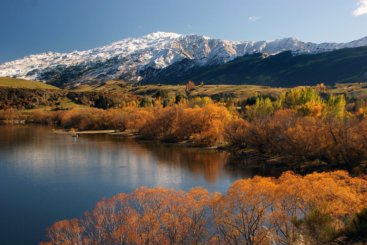 Lake Hayes and Coronet Peak, photo by Bernard Spragg