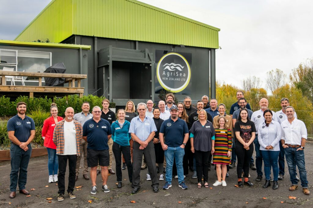 Members of the Rere ki Uta, Rere ki Tai project team